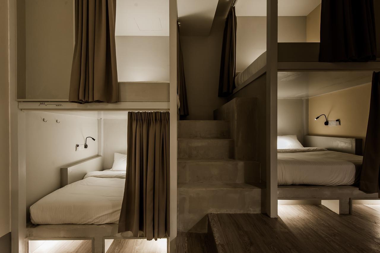 Bunk & Bilik Hotel Sri Petaling Kuala Lumpur Exterior photo